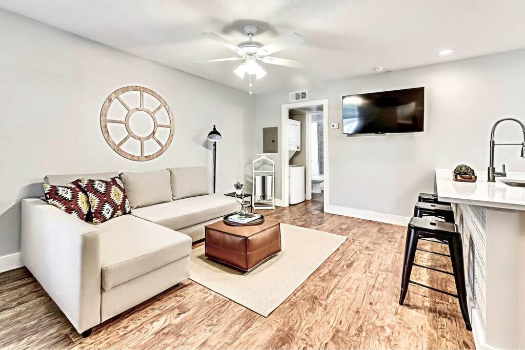 New - Near Deep Ellum + Downtown Dallas Flat Exterior foto